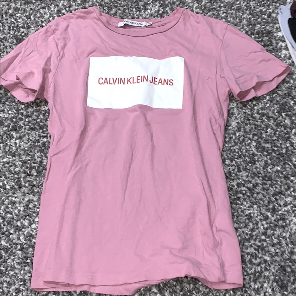 Calvin Klein Tee!!